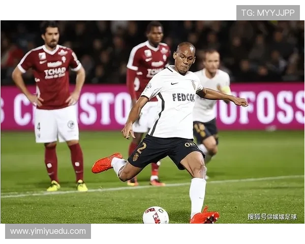 滕哈赫逼抢策略近期表现稳健，球队防守反击效率持续提升